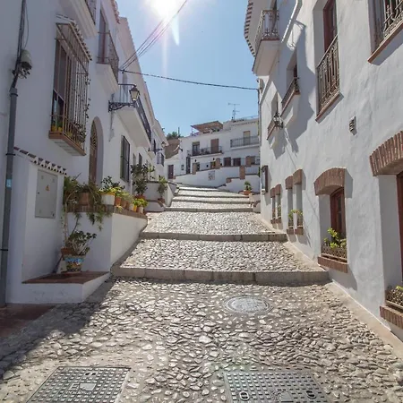 Quiet House In Village Center With Mountains Views Frigiliana Extérieur photo